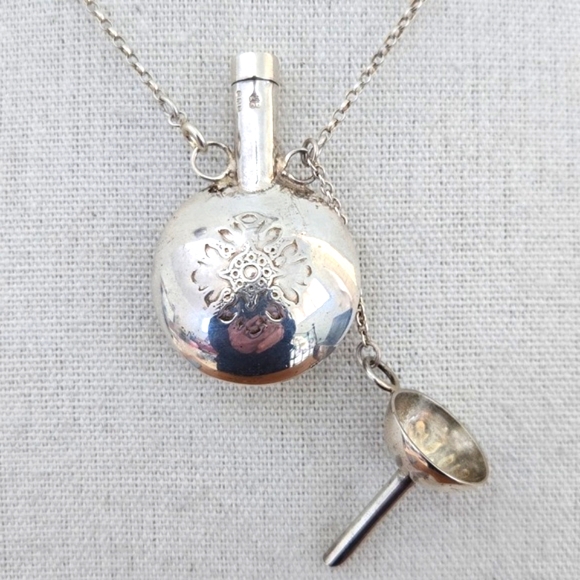 Sterling Silver Perfume Flask & Funnel On Chain British Hallmarks - Picture 2 of 5